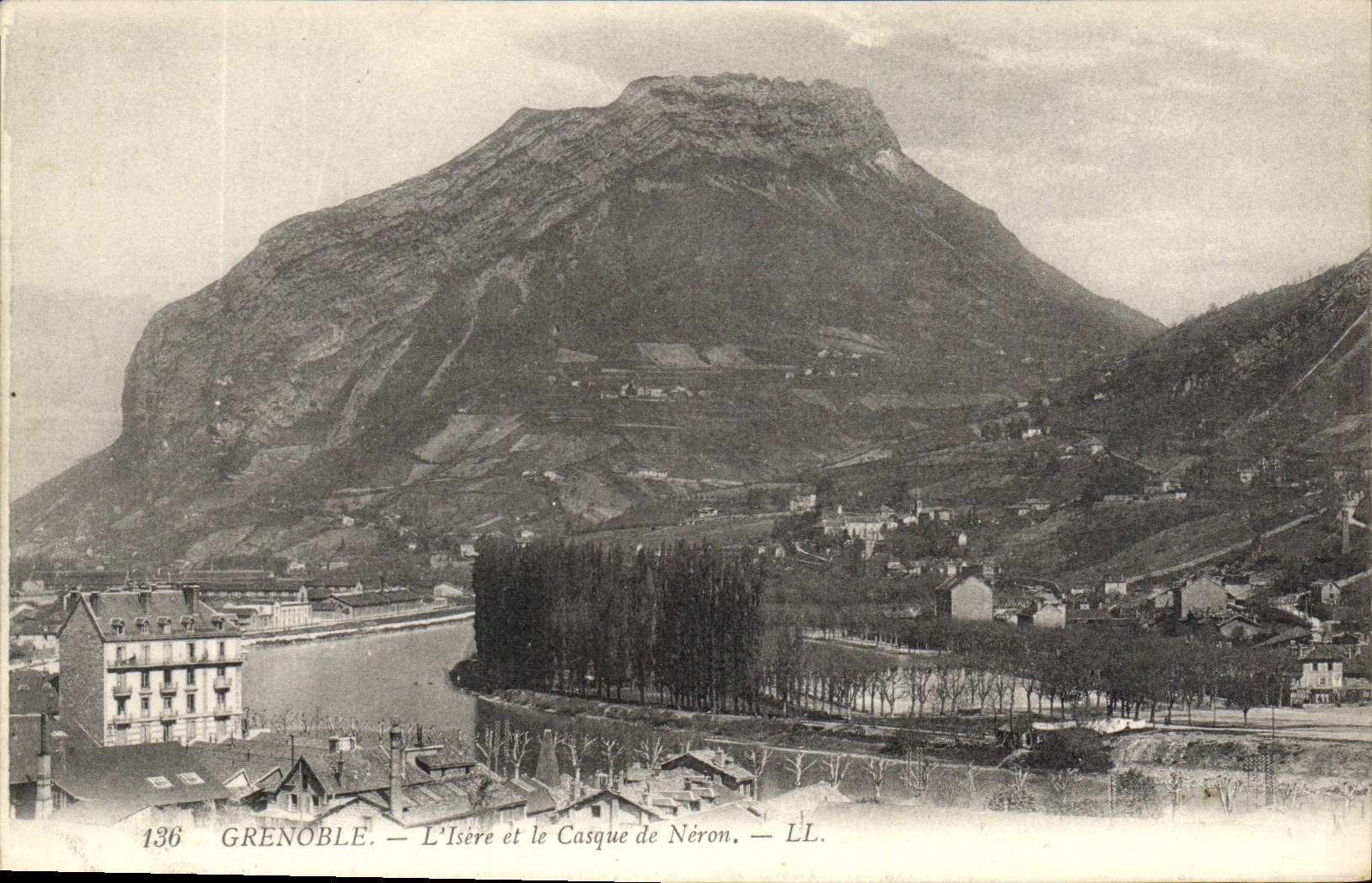 CPA Grenoble l'Isere et le Casque de Neron 
