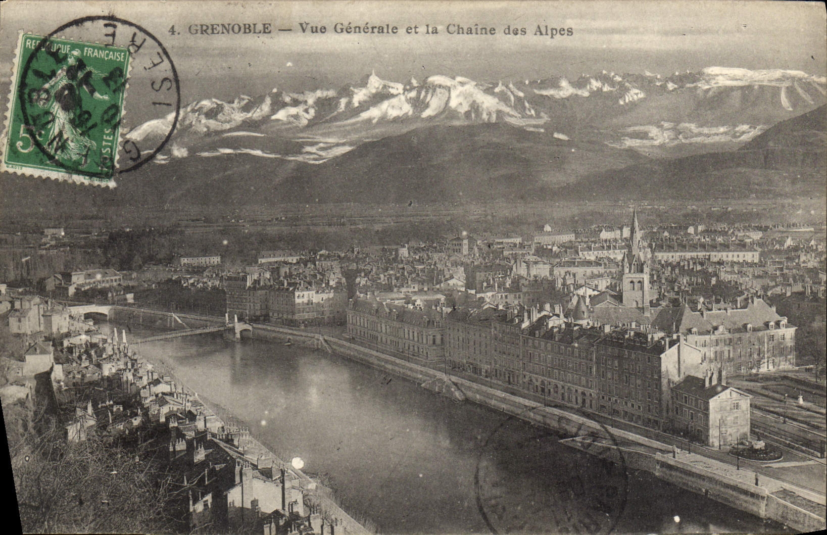 CPA Grenoble vue generale et la Chaine des Alpes 