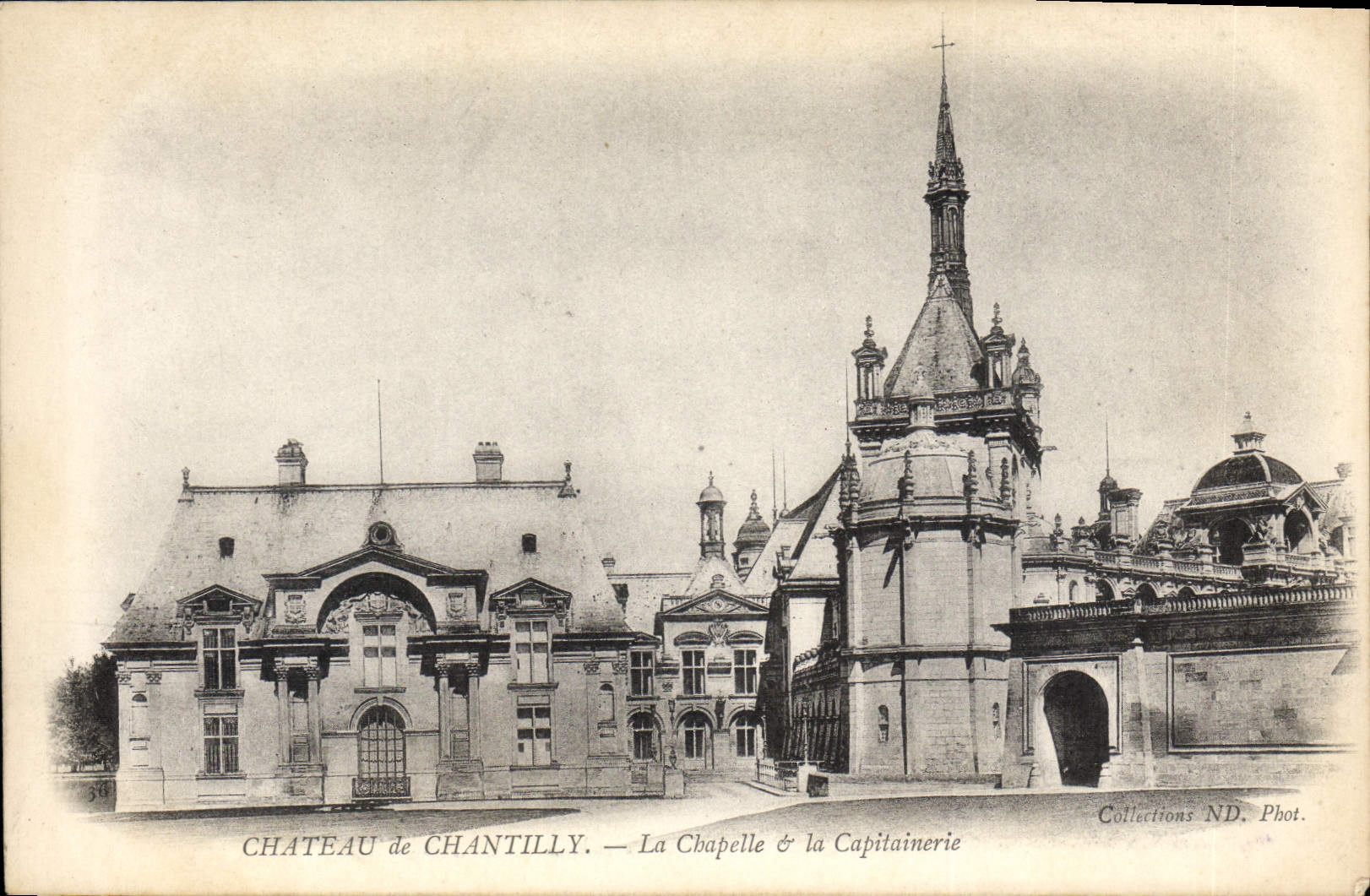 CPA Chateau de Chantilly La Chapelle et la Capitainerie