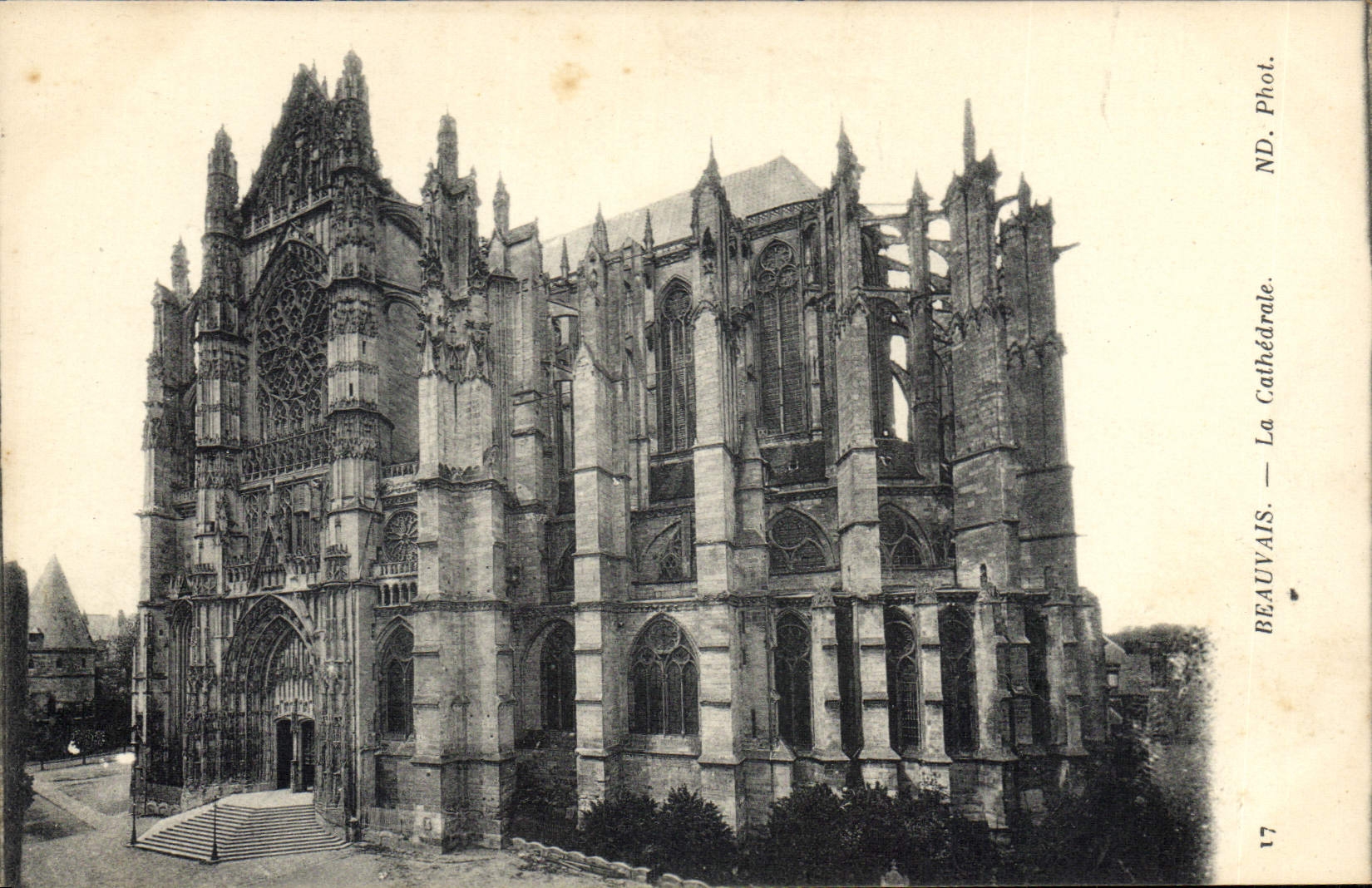 CPA Chateau de Beauvais la Cathedrale 