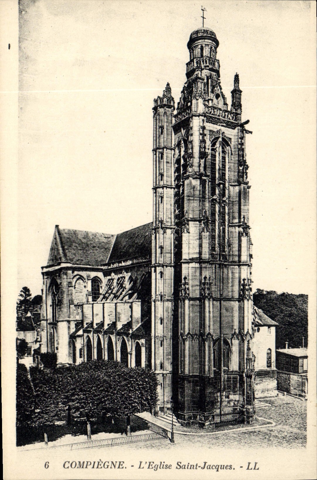 CPA Compiegne l'Eglise Saint Jacques 