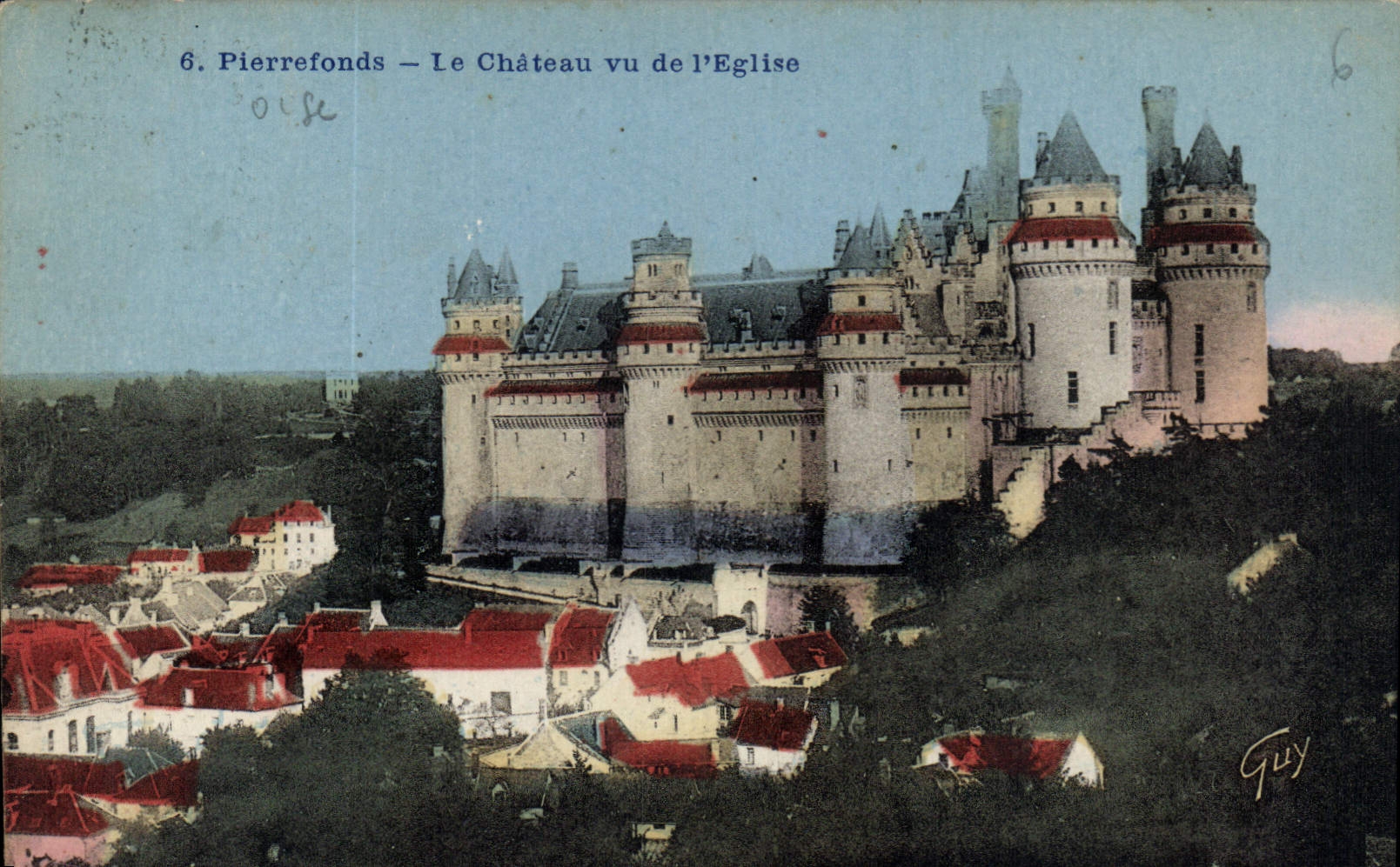 CPA Pierrefonds le Chateau vu de l'Eglise 