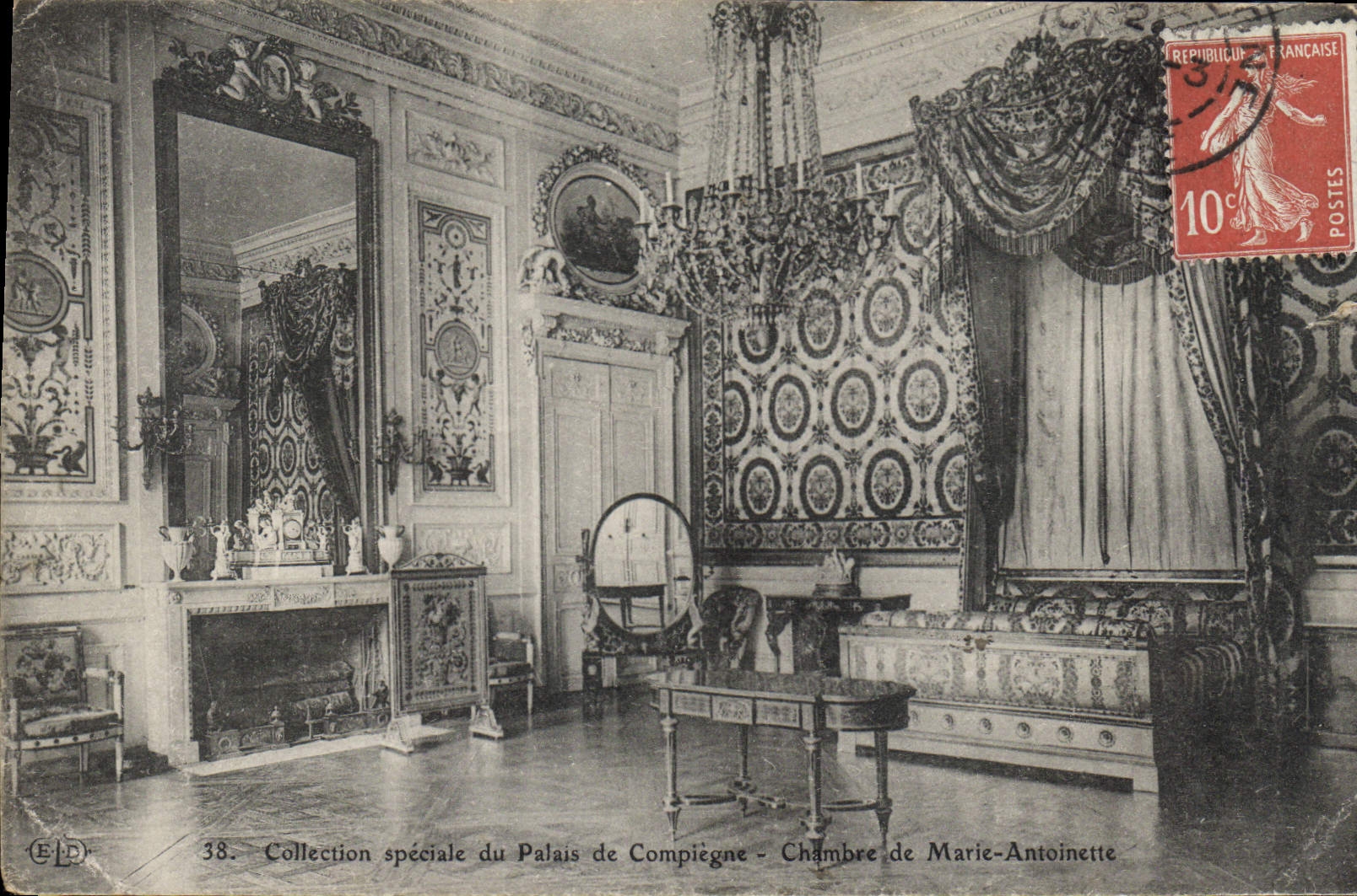 CPA Collection speciale du Palais de Compiegne Chambre de Marie Antoinette 