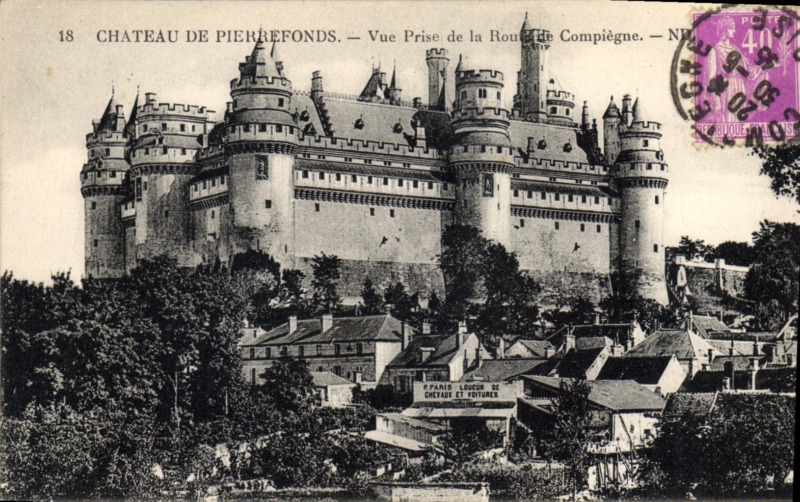 CPA Chateau de Pierrefonds vue prise de la Route de Compiegne 