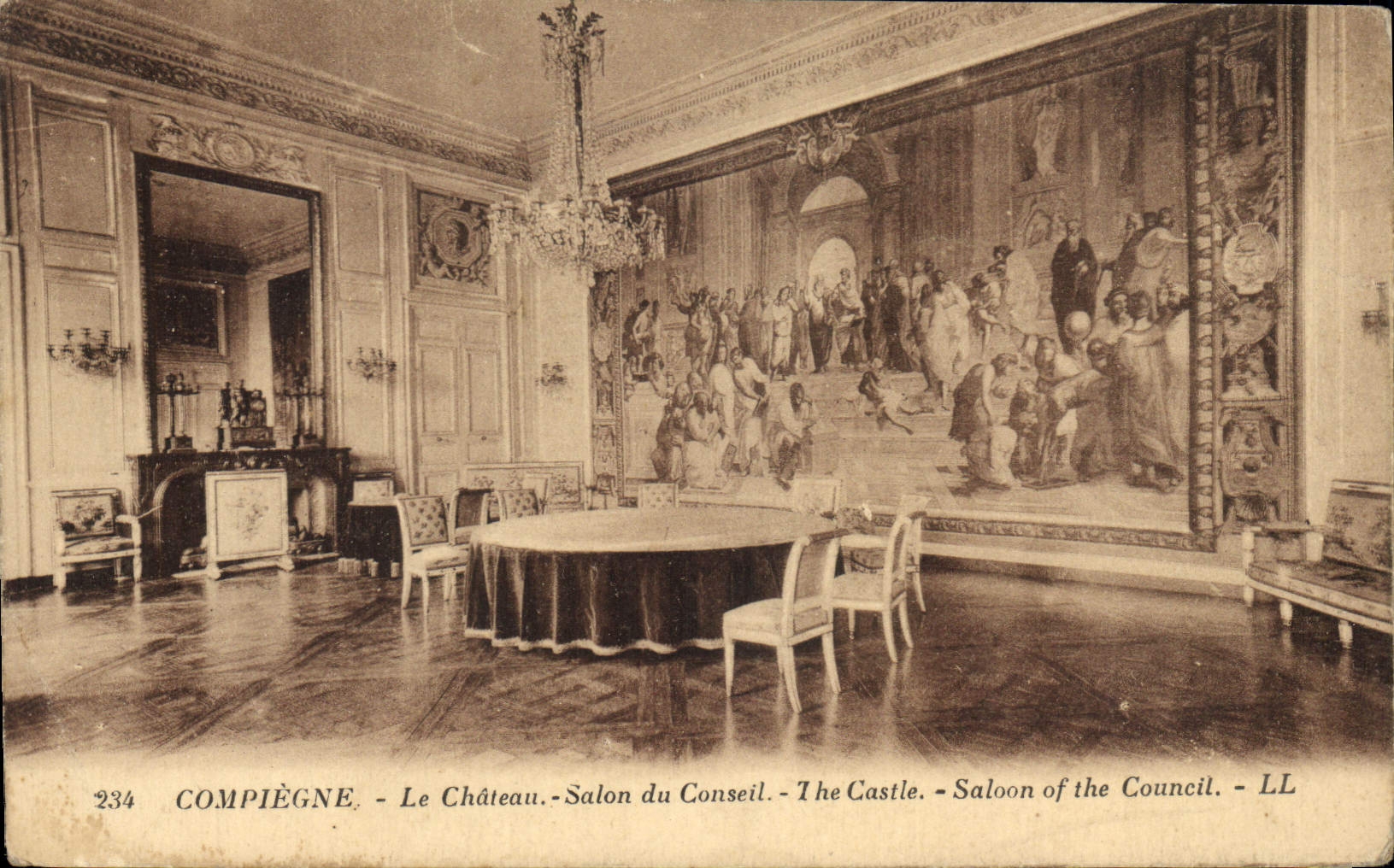 CPA Compiegne Le Chateau Salon du Conseil