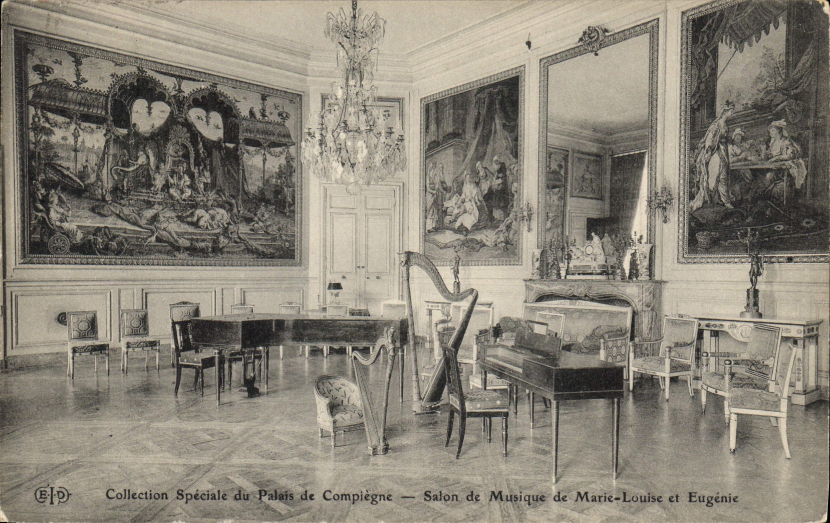 CPA Collection Speciale du Palais de Compiegne Salon de Musique de Marie Louise et Eugenie 