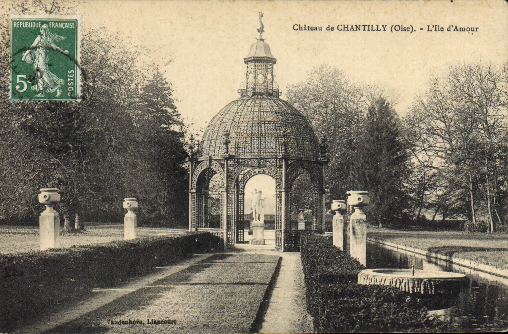 CPA Chateau de Chantilly Oise l'Ile d'Amour 