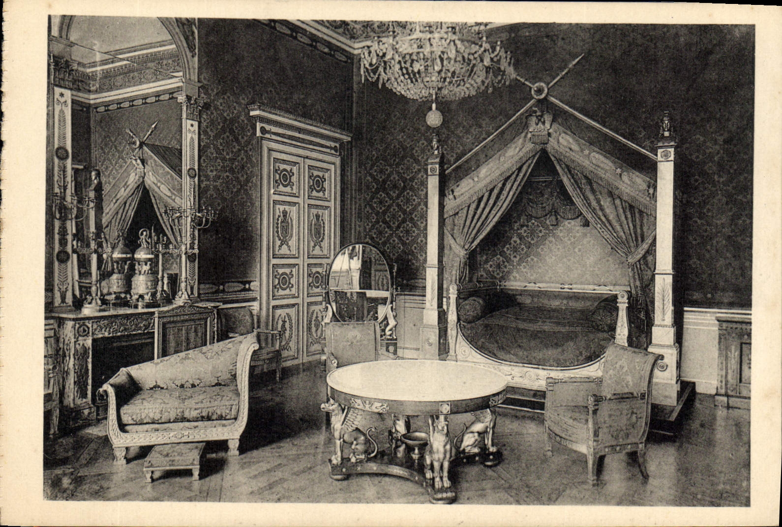 CPA Chateau de Compiegne Chambre de Napoleon Ier