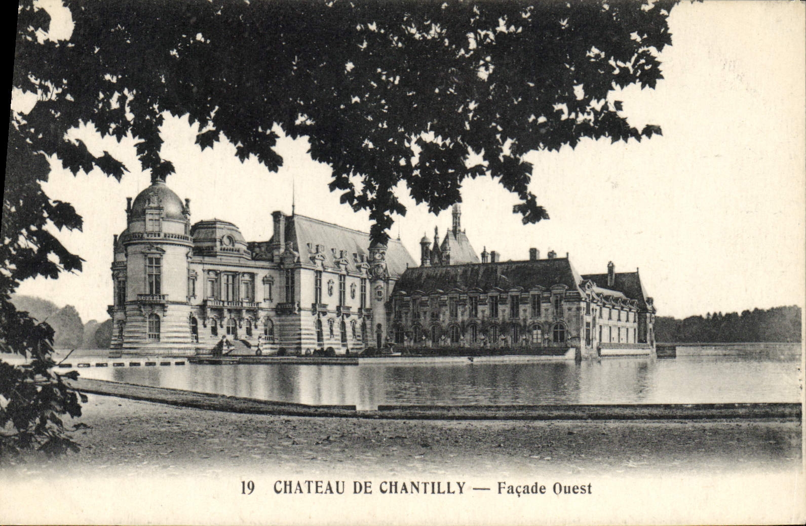 CPA Chateau de Chantilly Facade Ouest 