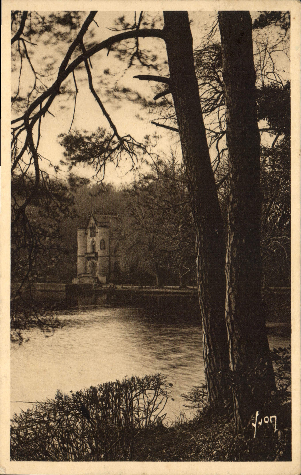 CPA Chantilly Oise Chateau de la reine Blanche 