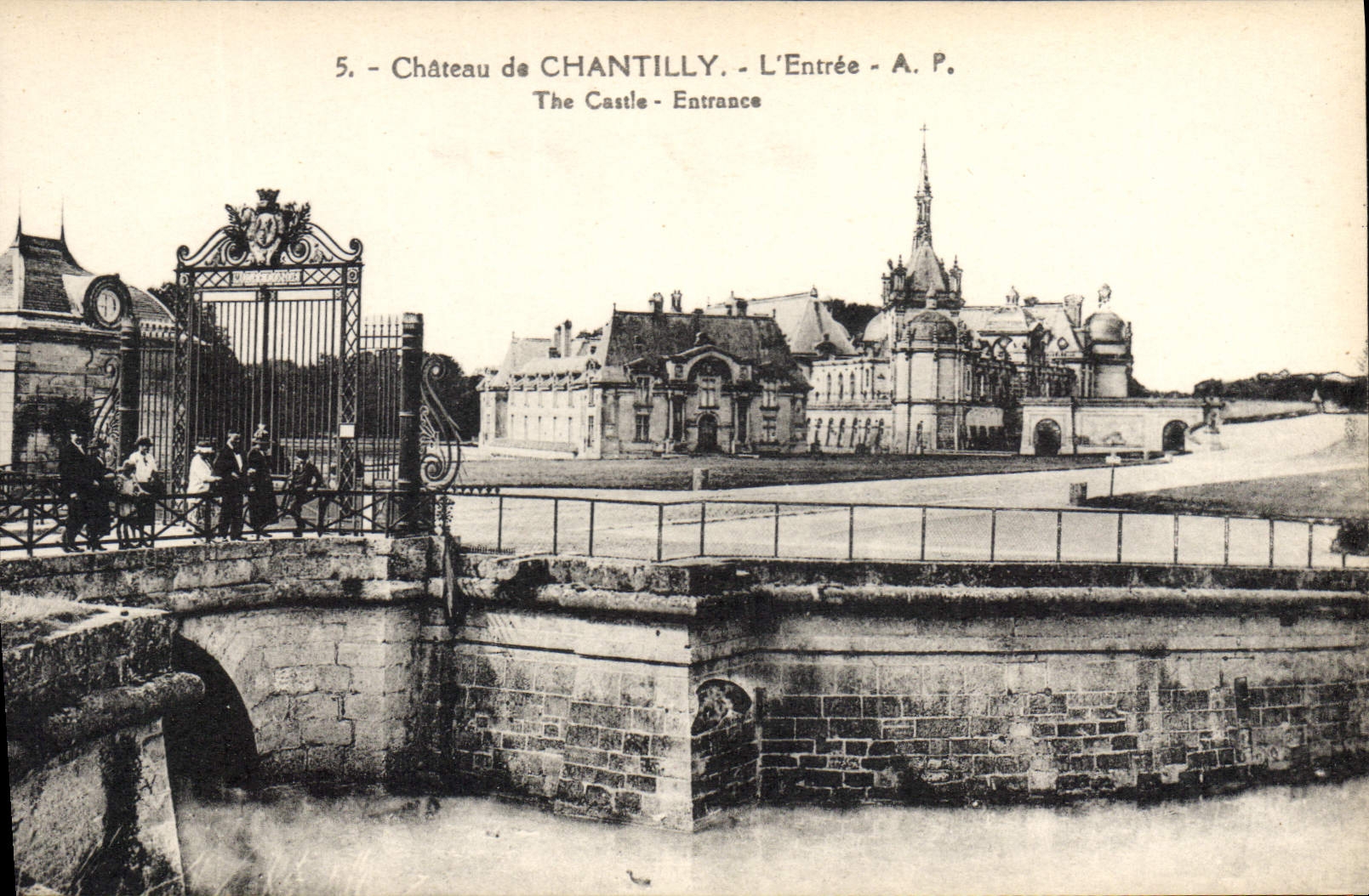 CPA Chateau de Chantilly L'Entree 