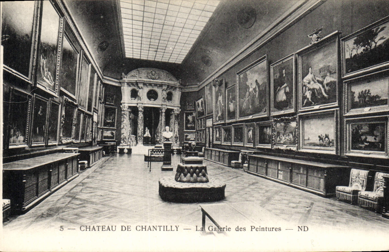 CPA Chateau de Chantilly La Galerie des Peintures 
