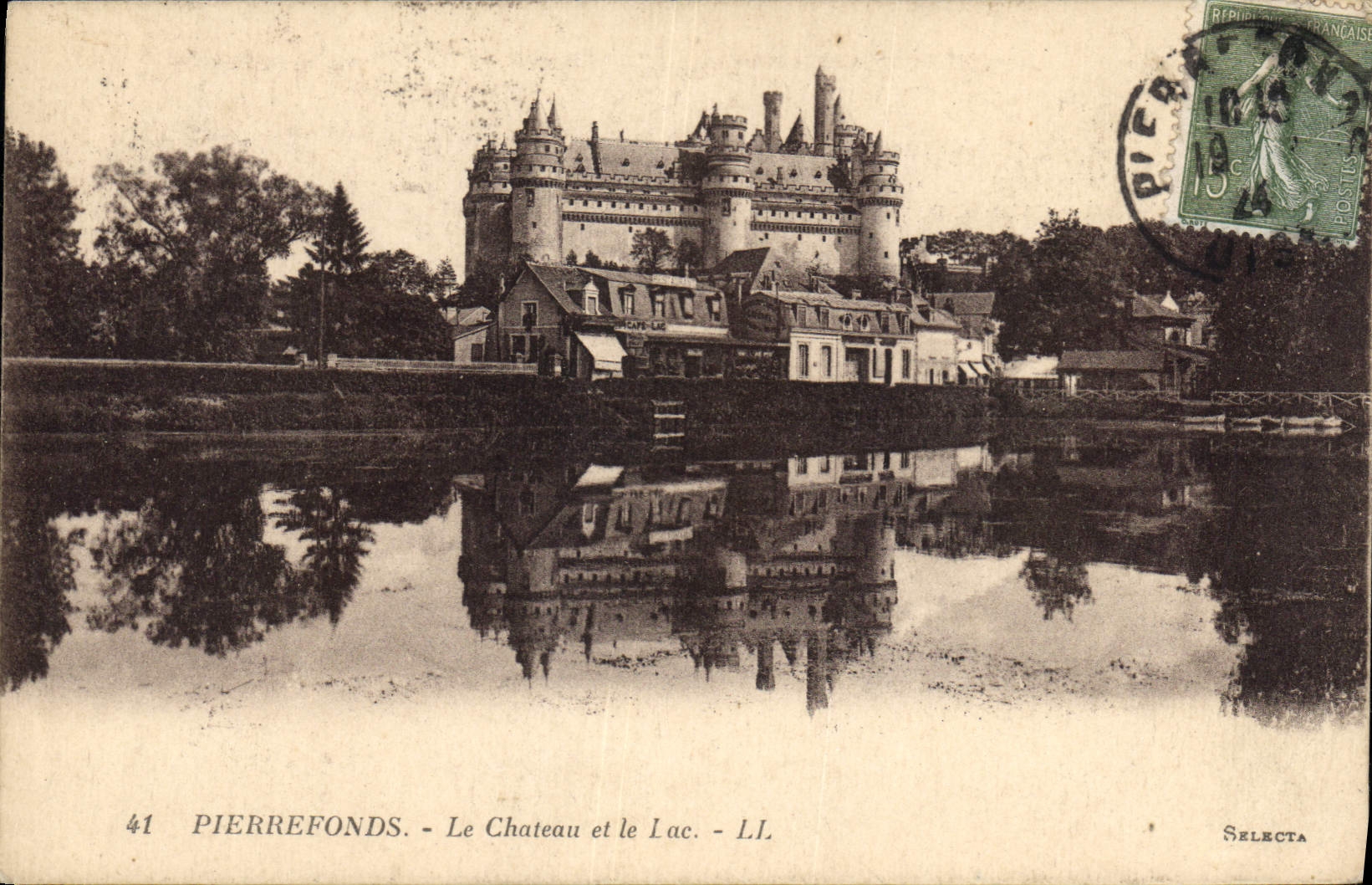 CPA Pierrefonds le Chateau et le Lac