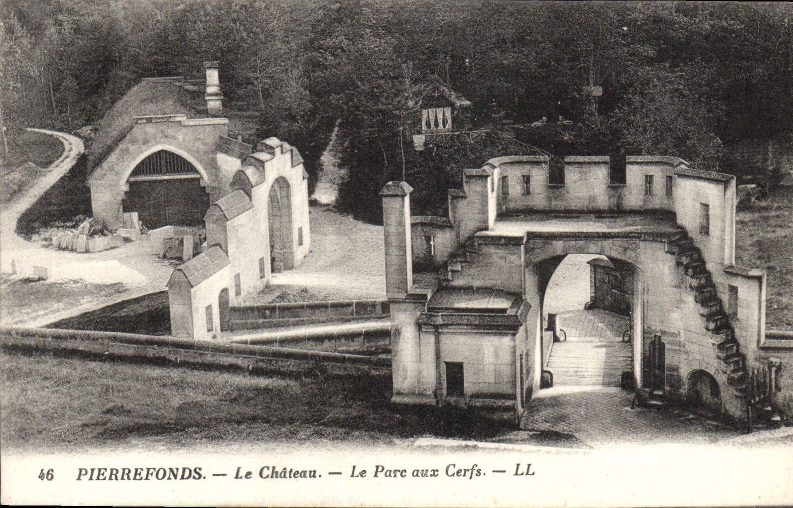 CPA Pierrefonds le Chateau le Parc aux Cerfs 