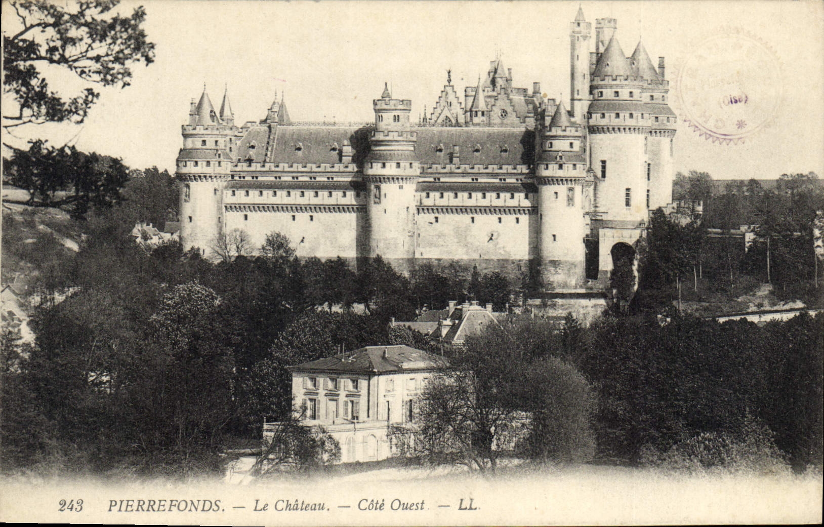 CPA Pierrefonds le Chateau Cote Ouest 