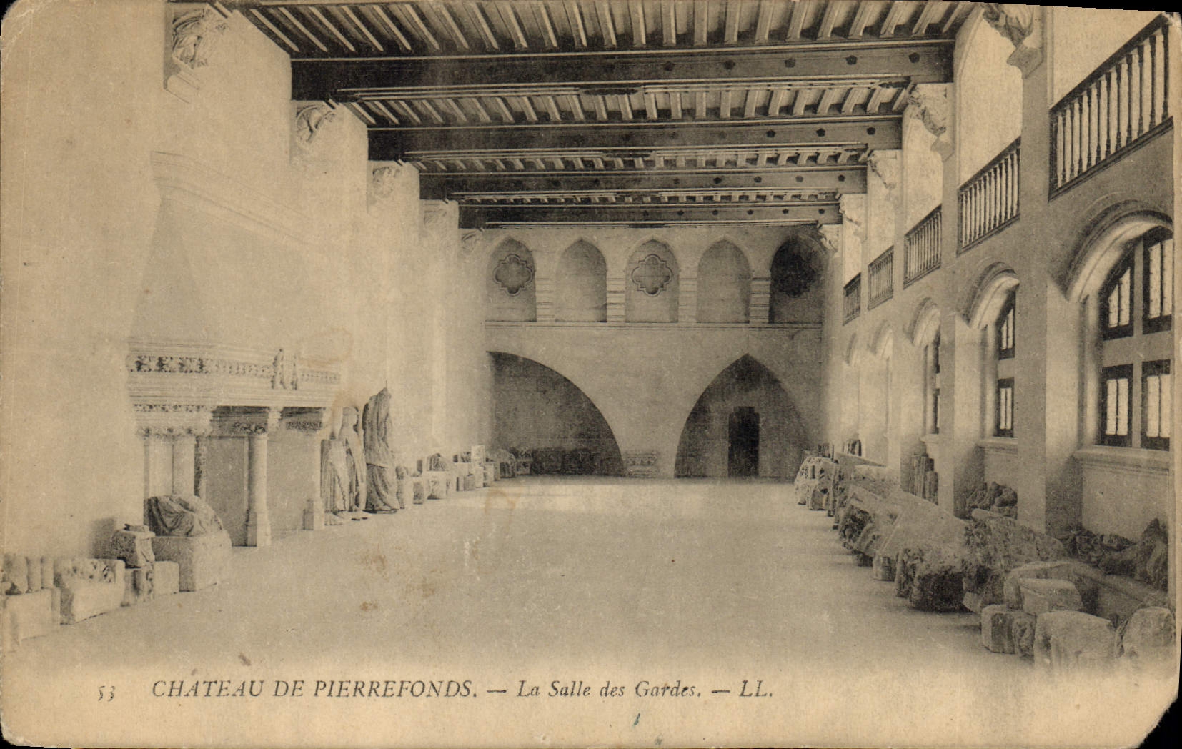 CPA Chateau de Pierrefonds la Salle des Gardes