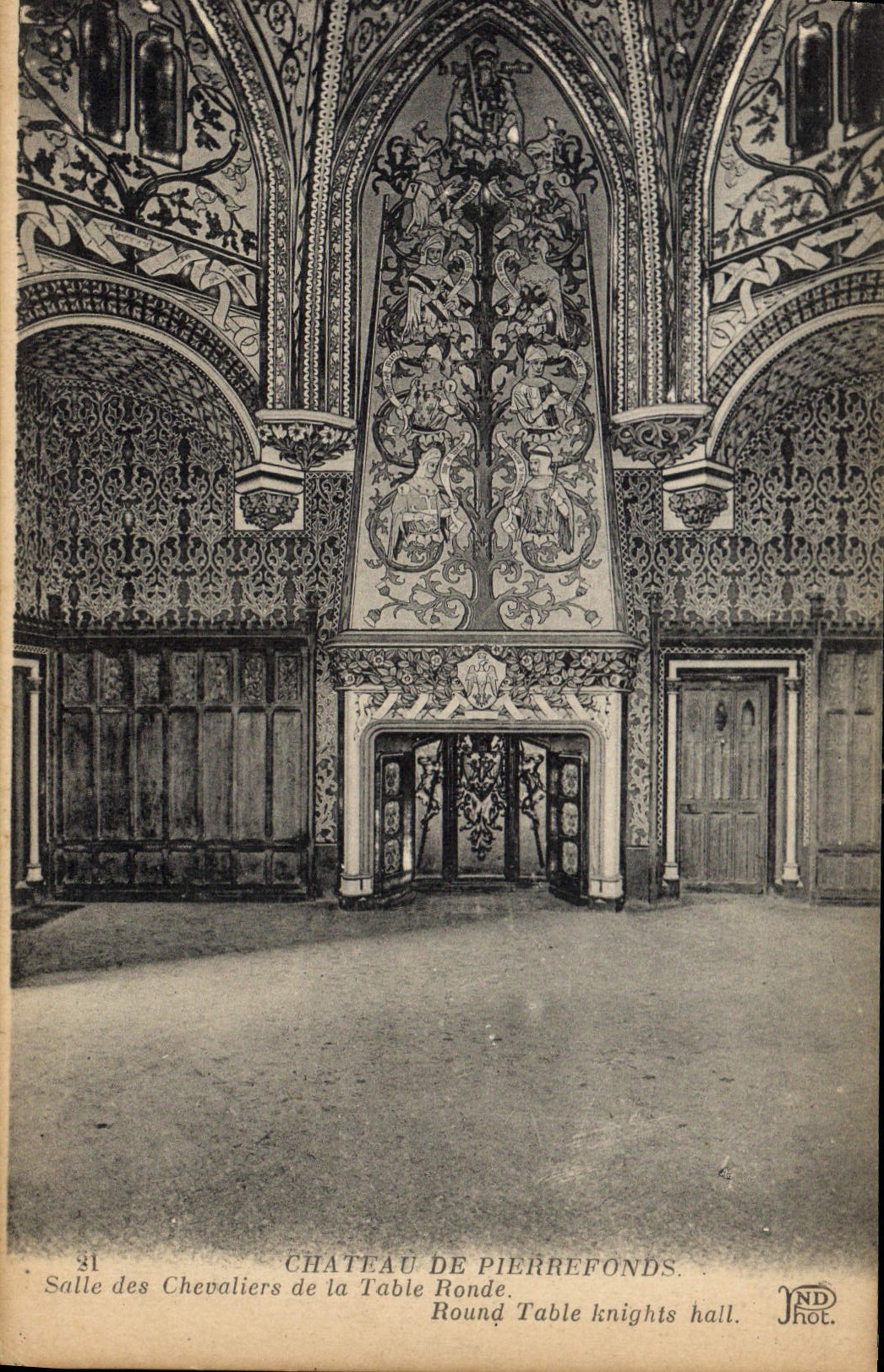 CPA Chateau de Pierrefonds Salle des Chevaliers de la Table Ronde