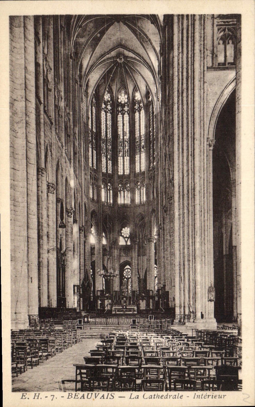 CPA Beauvais la Cathedrale Interieur 