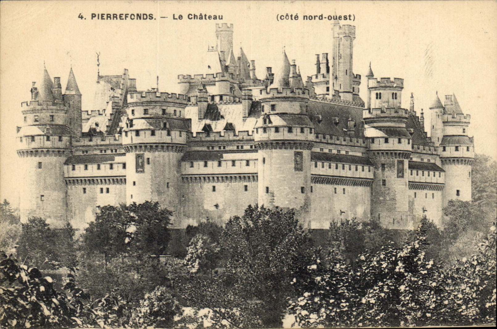 CPA Pierrefonds le Chateau cotr nord ouest 