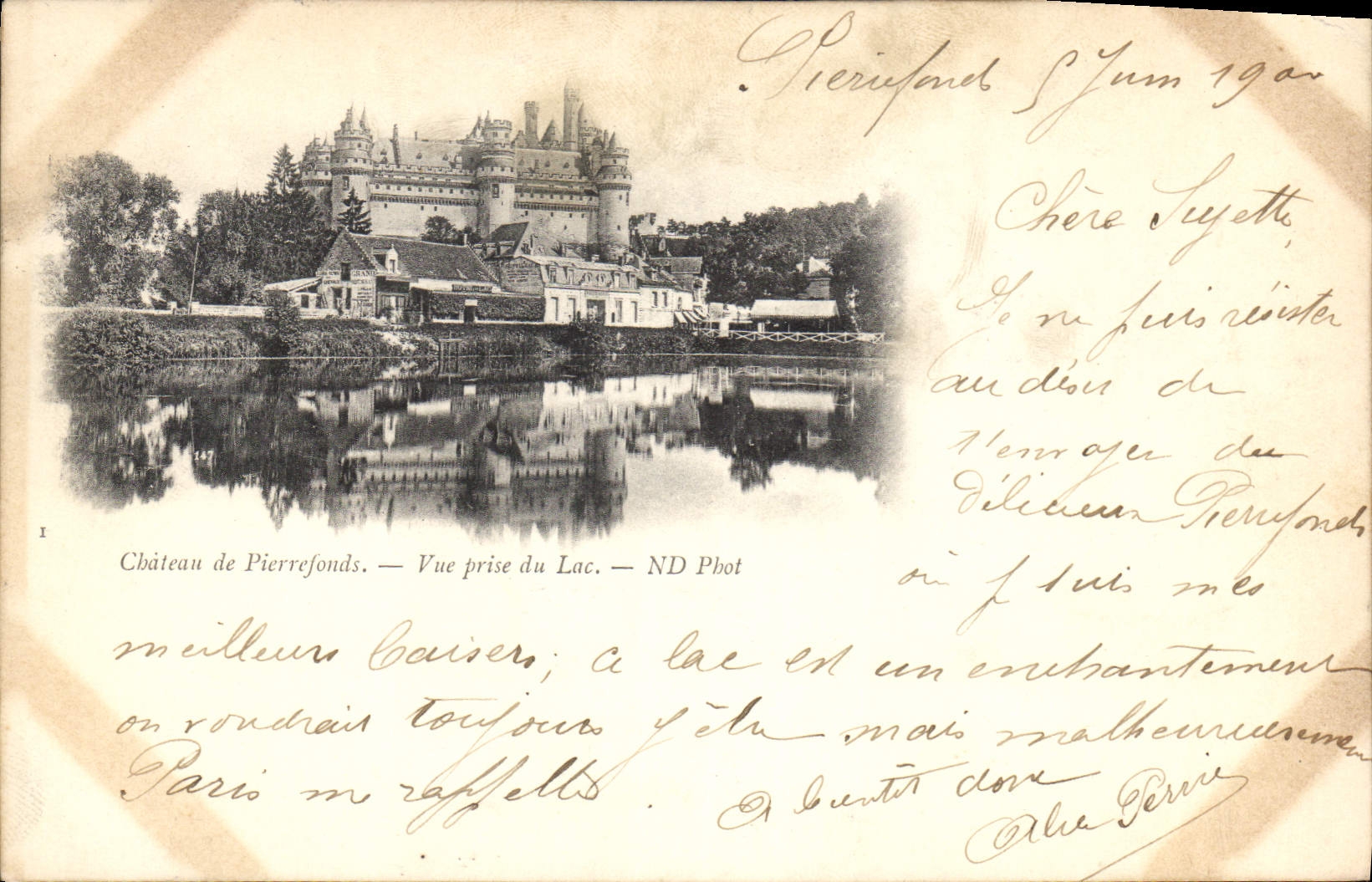 CPA Chateau de Pierrefonds Vue prise du Lac (carte precurseur 1900)