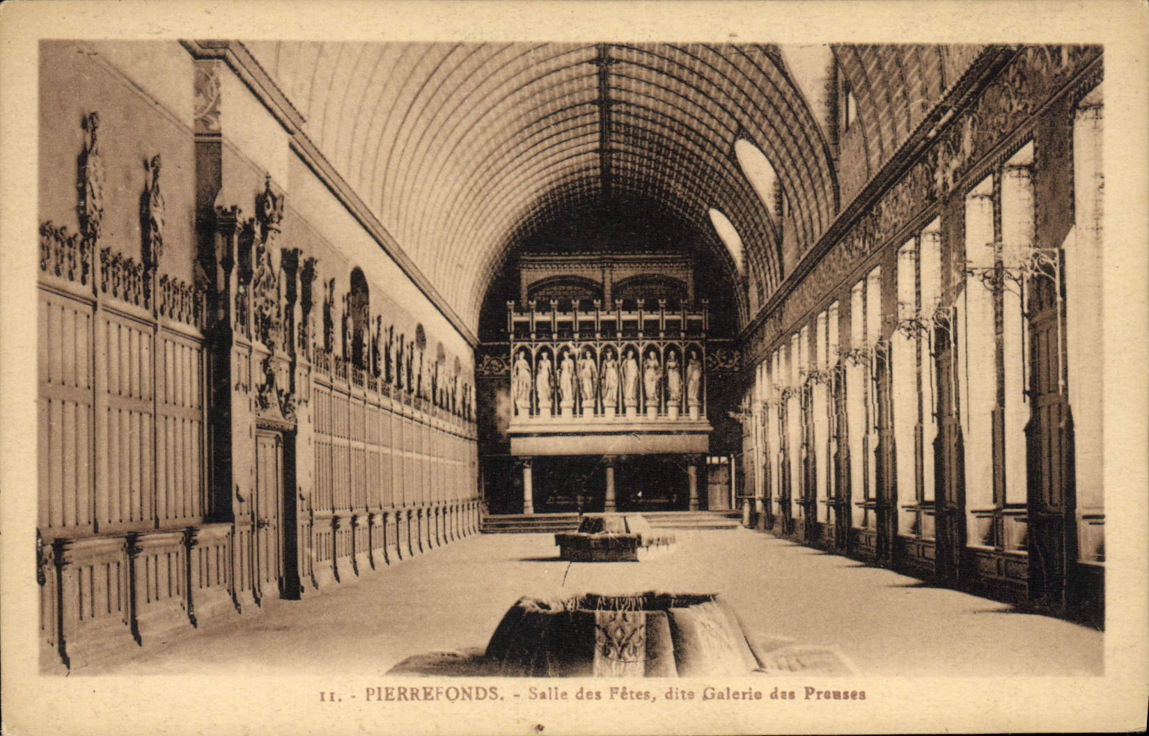 CPA Pierrefonds Salle des fetes 