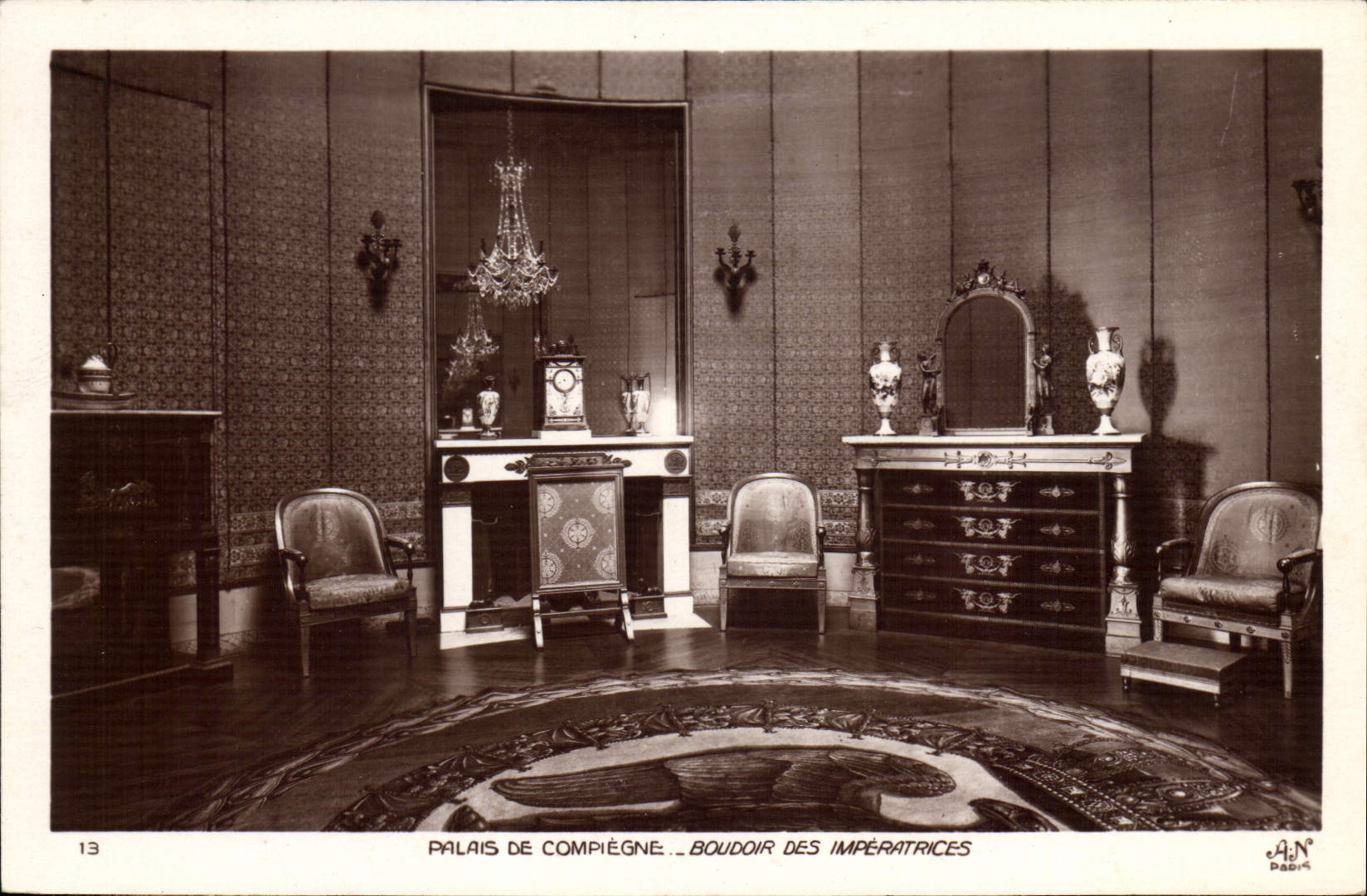 CPA Palais de Compiegne Boudoir des Imperatrices 