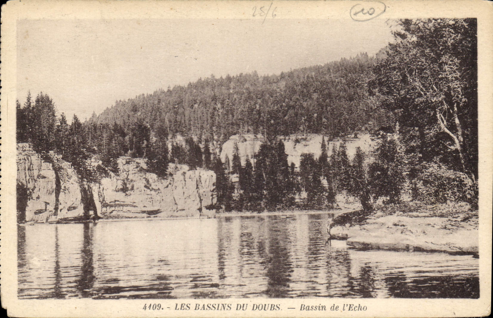 CPA Les Bassins du Doubs Bassin de l'Echo 