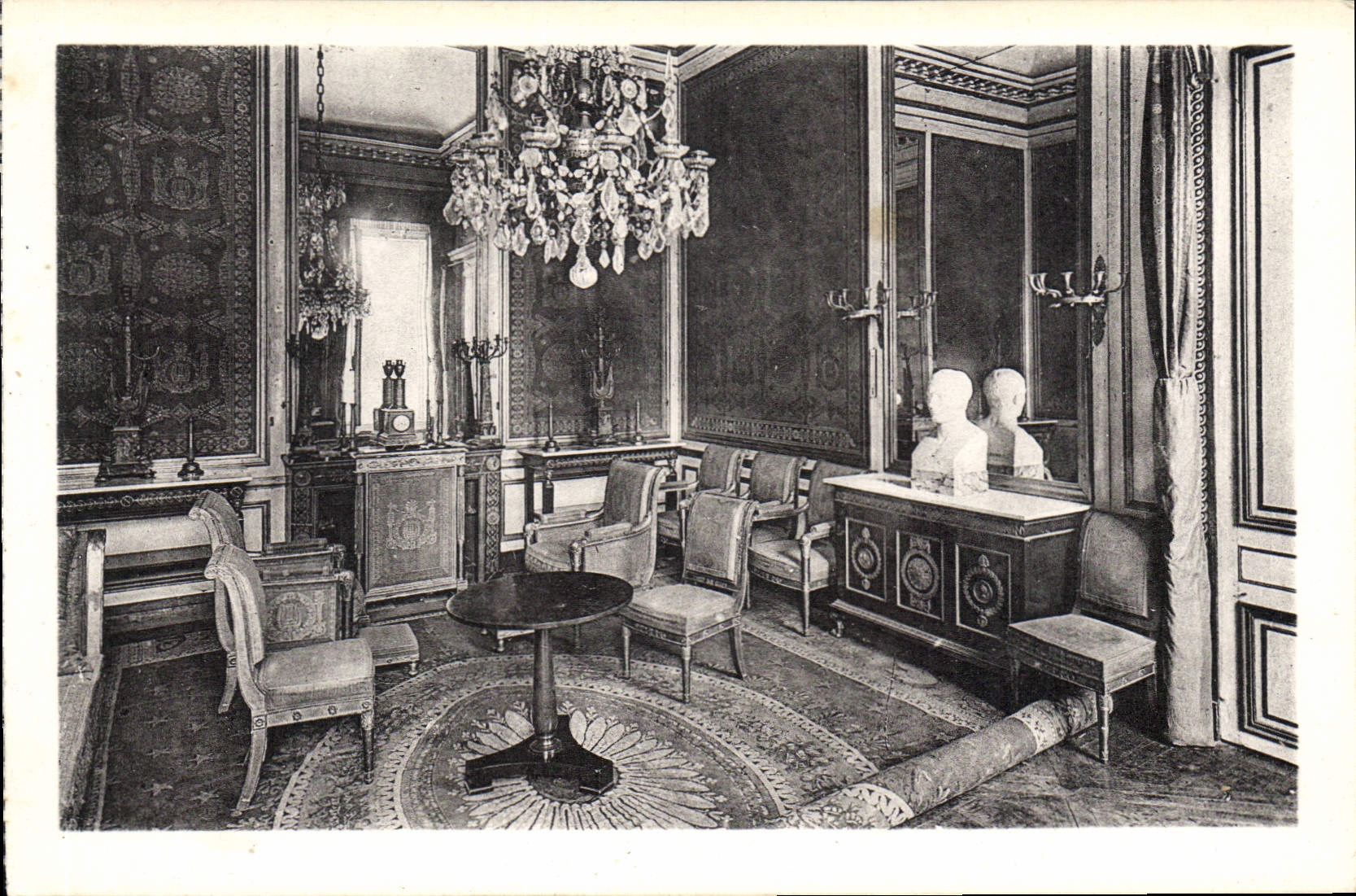 CPA Chateau de Fontainebleau le Cabinet de l'Abdication 