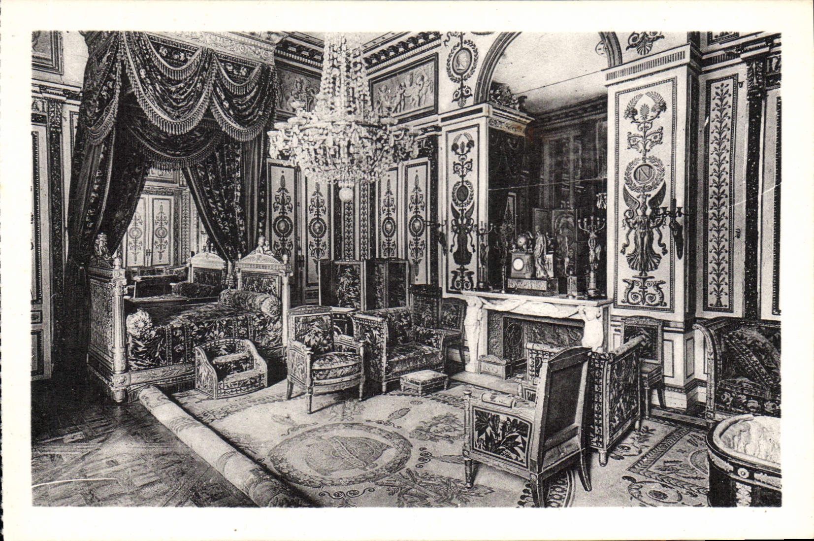 CPA Chateau de Fontainebleau la Chambre de Napoleon I
