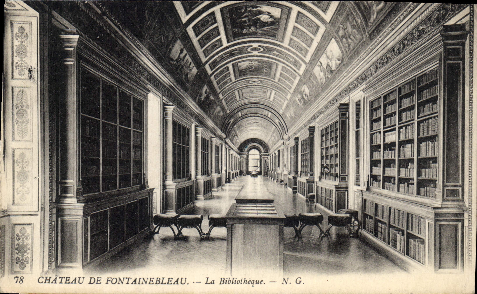 CPA Chateau de Fontainebleau la Bibliotheque