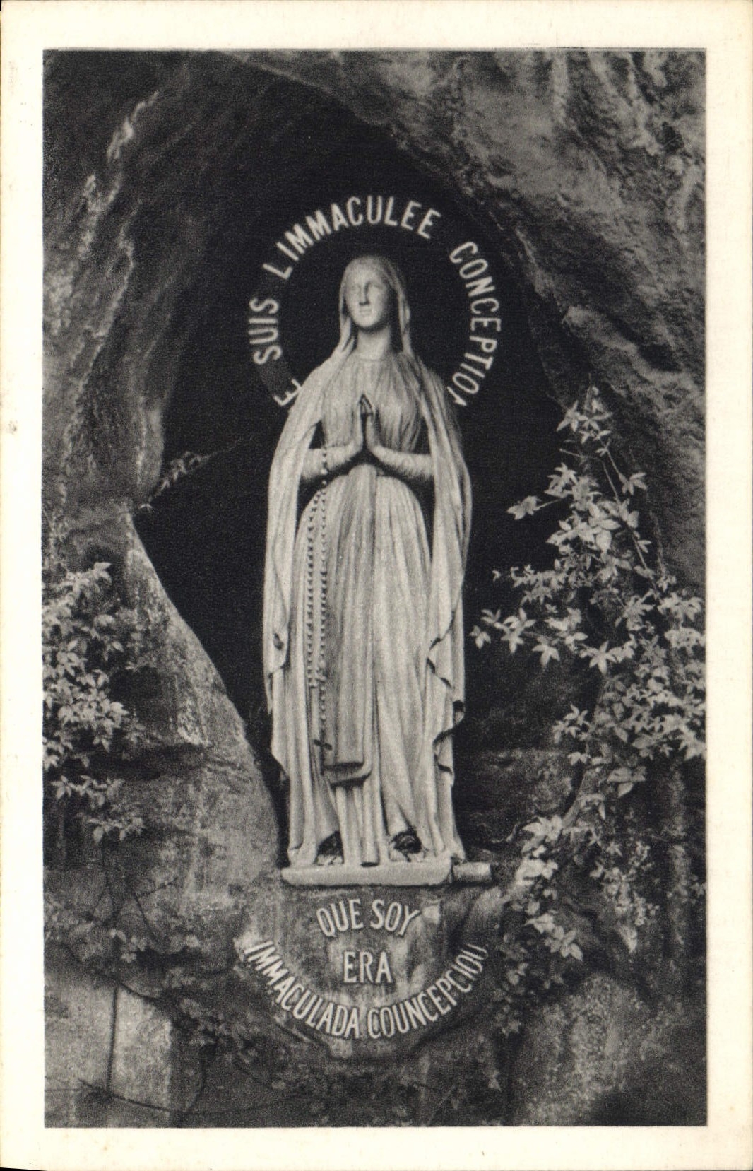 CPA Lourdes la Vierge de la Grotte 