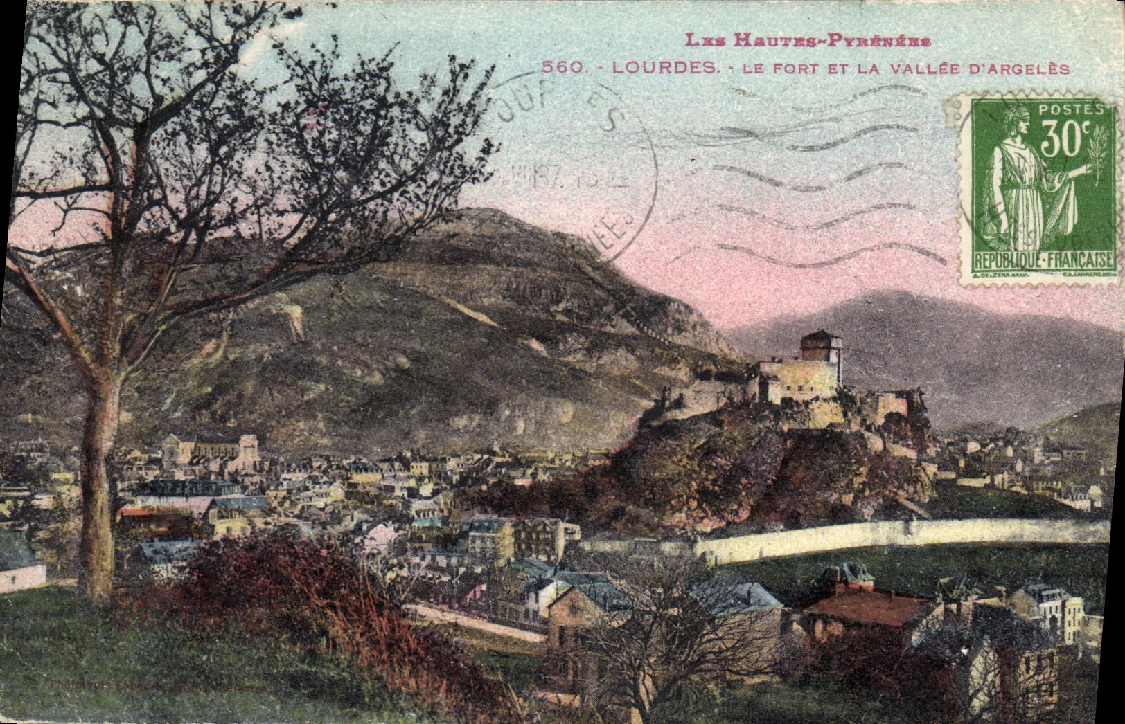 CPA Lourdes le Fort et la Vallee d'Argeles 