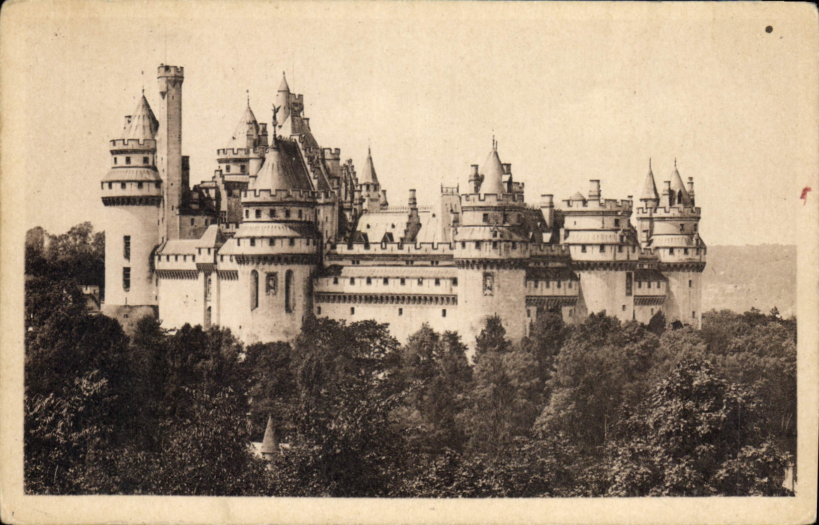 CPA Chateau de Pierrefonds 