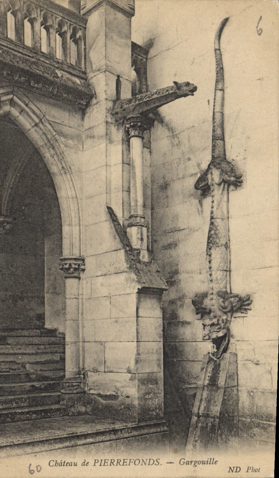 CPA Chateau de Pierrefonds Gargouille 