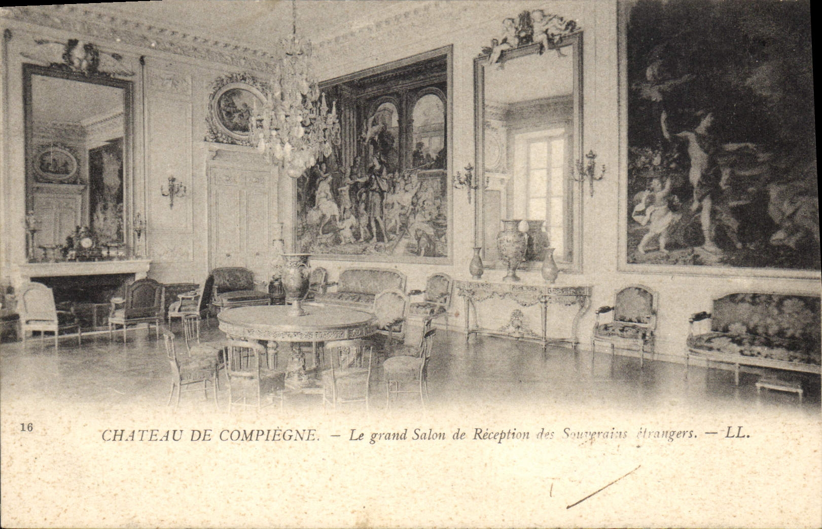CPA Chateau de Compiegne Le grand salon de Reception