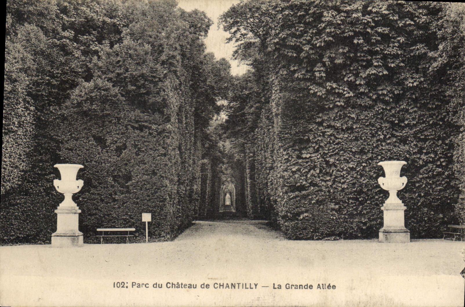 CPA Parc du Chateau de Chantilly La Grande Allee