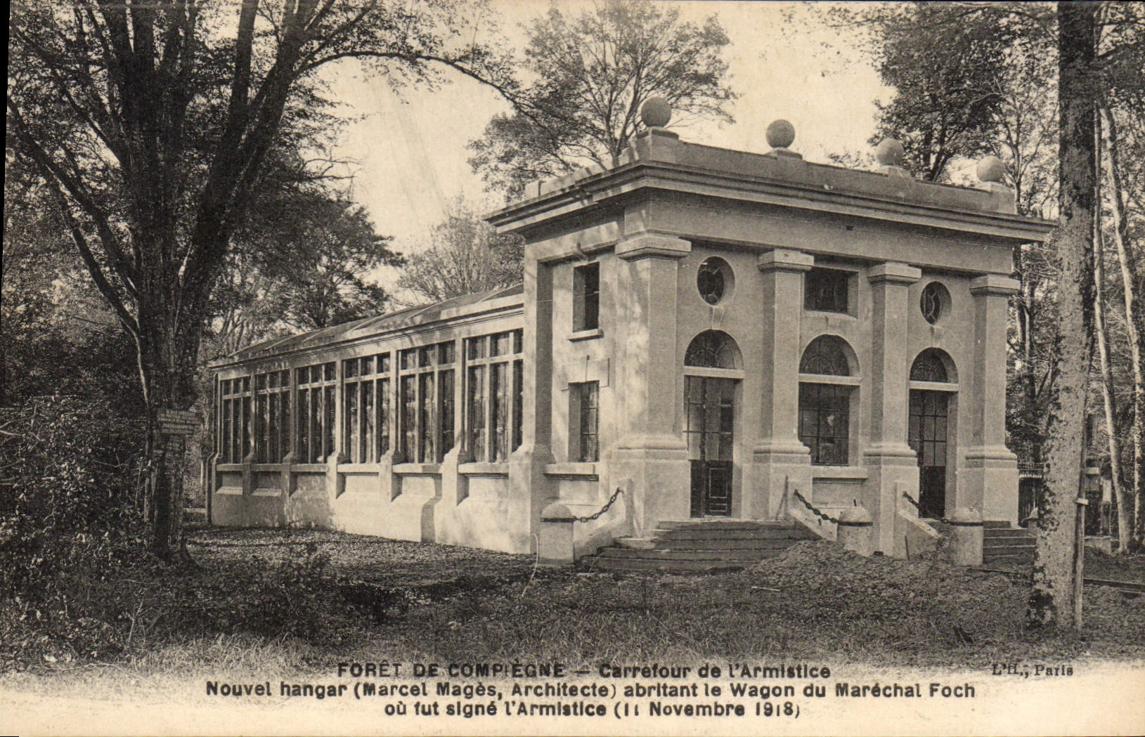 CPA Foret de Compiegne Carrefour de l'Armistice 
