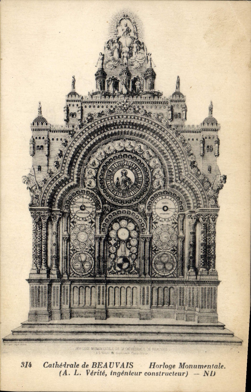 CPA Cathedrale de Beauvais Horloge Monumentale