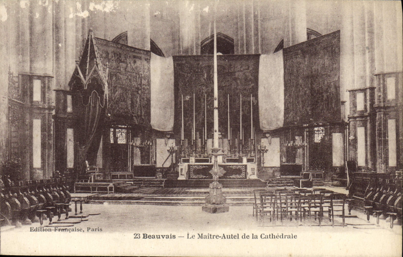 CPA Beauvais Le Maitre Autel de la Cathedrale