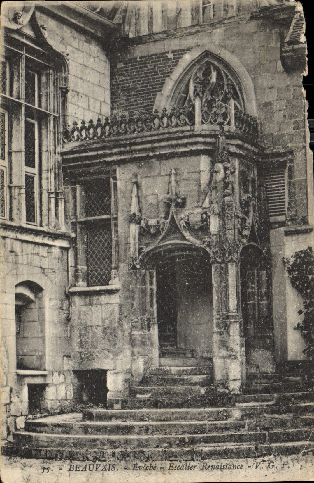 CPA Beauvais  Eveche Escalier Renaissance 