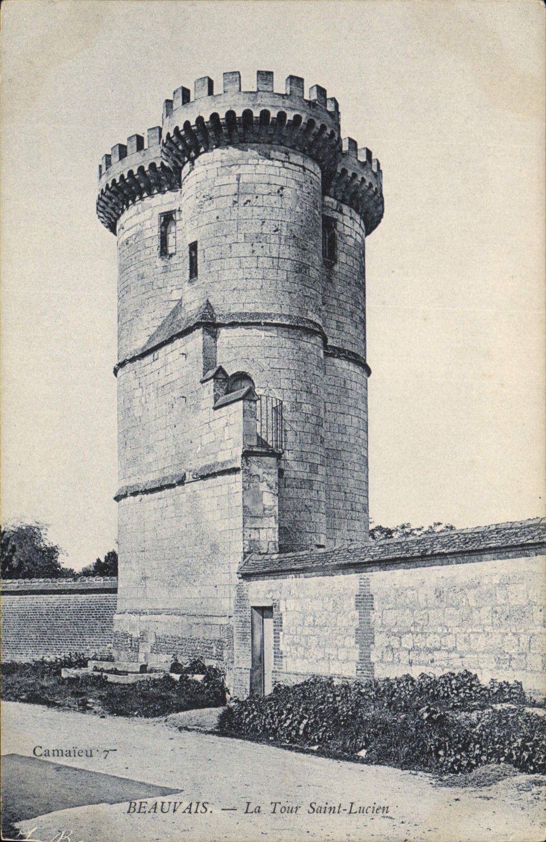 CPA Beauvais  La Tour Saint Lucien 