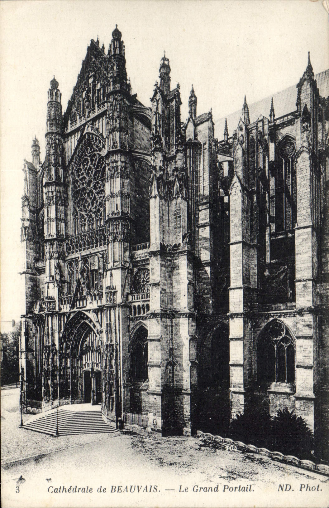 CPA Cathedrale de Beauvais Le Grand Portail 