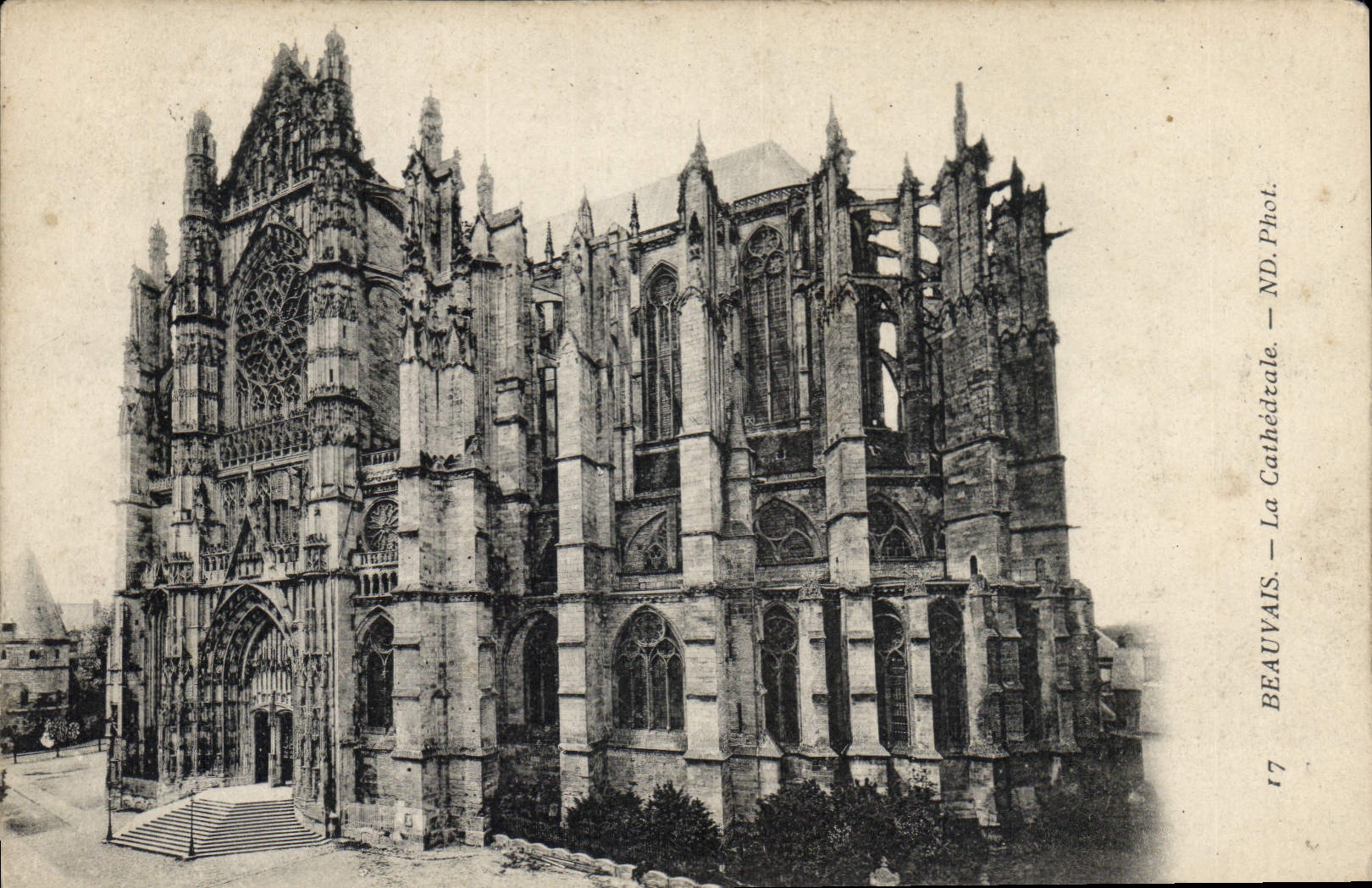 CPA Beauvais  La Cathedrale 