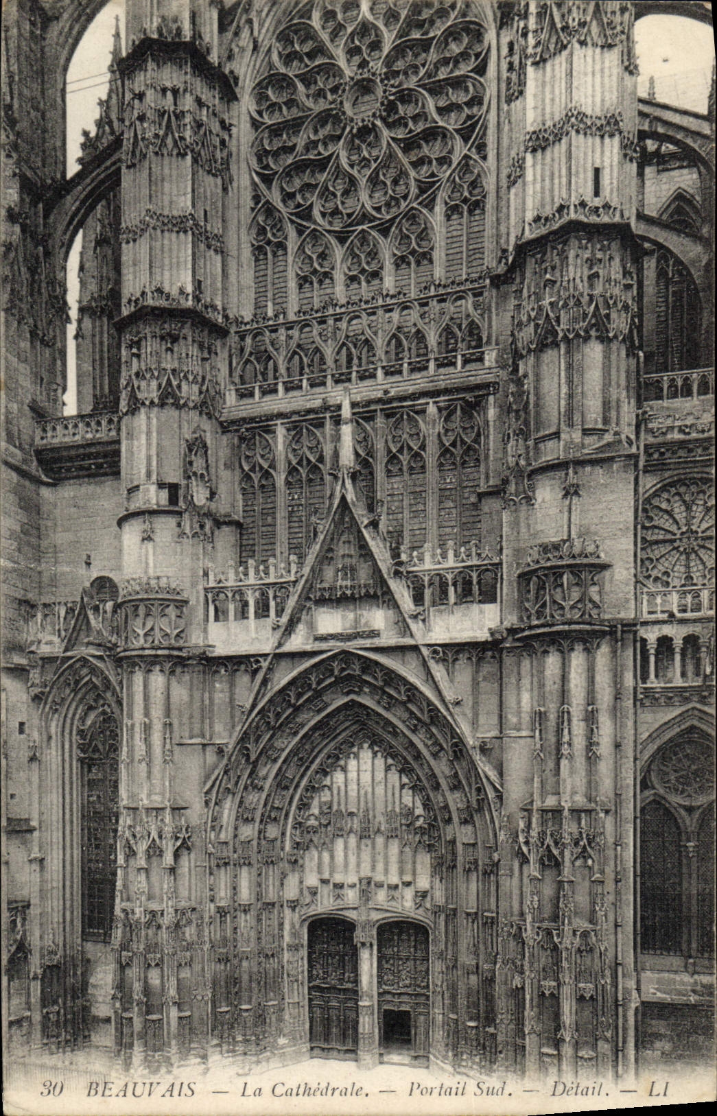 CPA Beauvais La Cathedrale Portail Sud