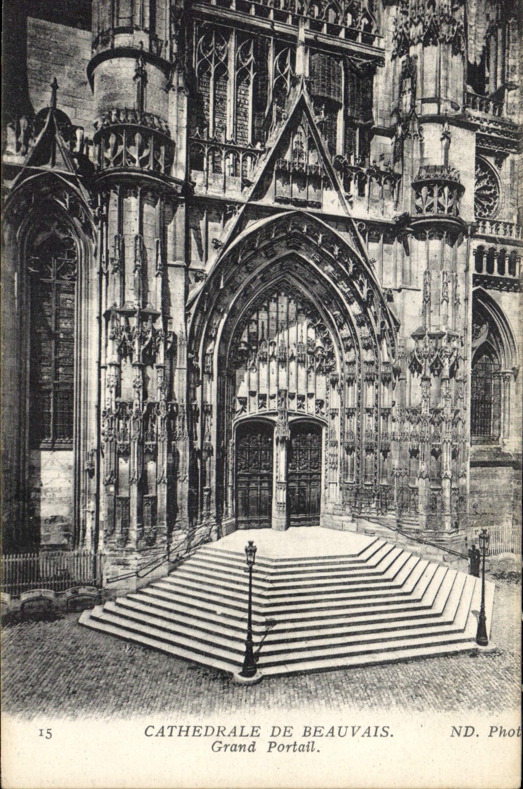 CPA Cathedrale de Beauvais Grand Portail 