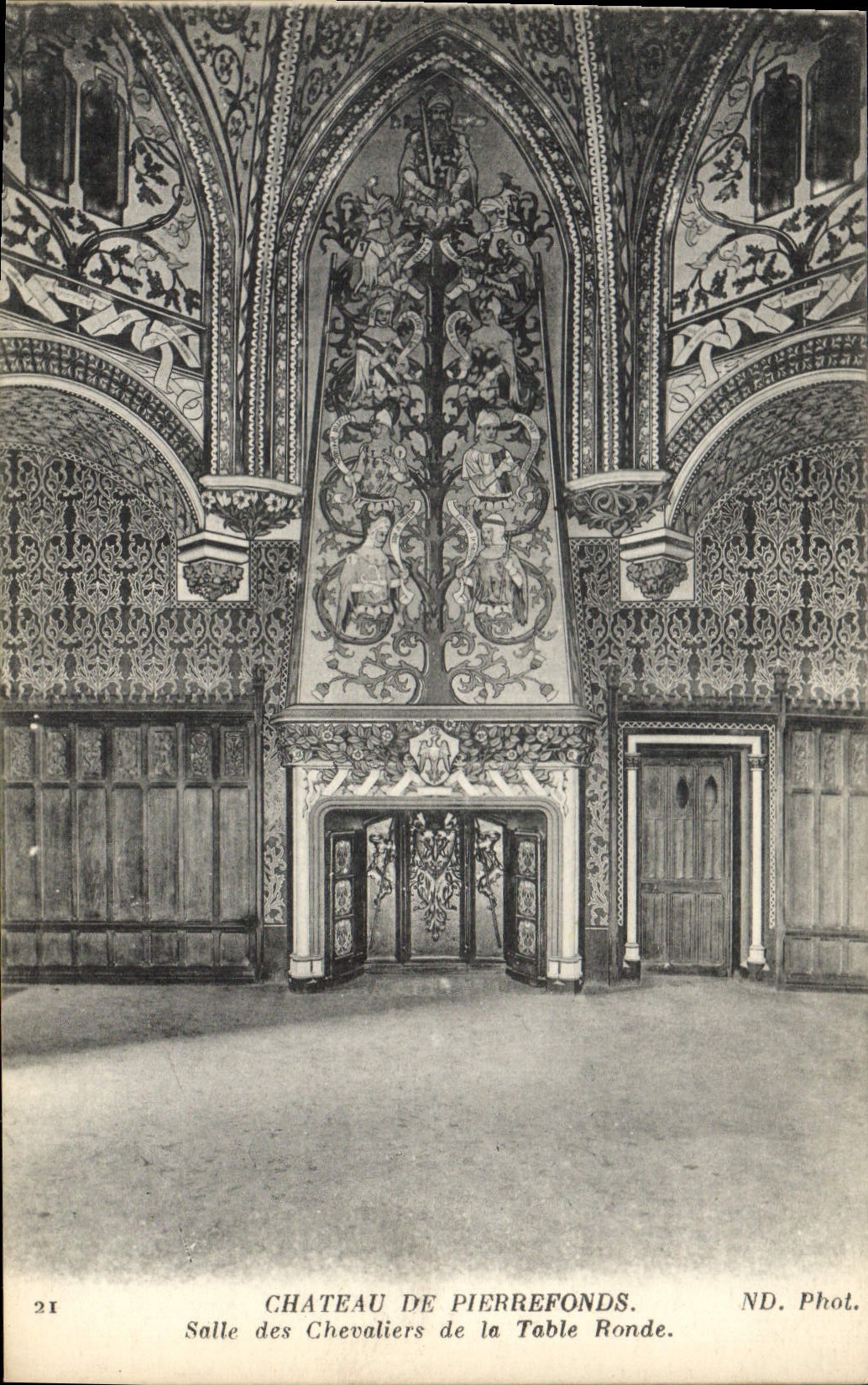 CPA Chateau de Pierrefonds Salle des Chevaliers de la Table Ronde