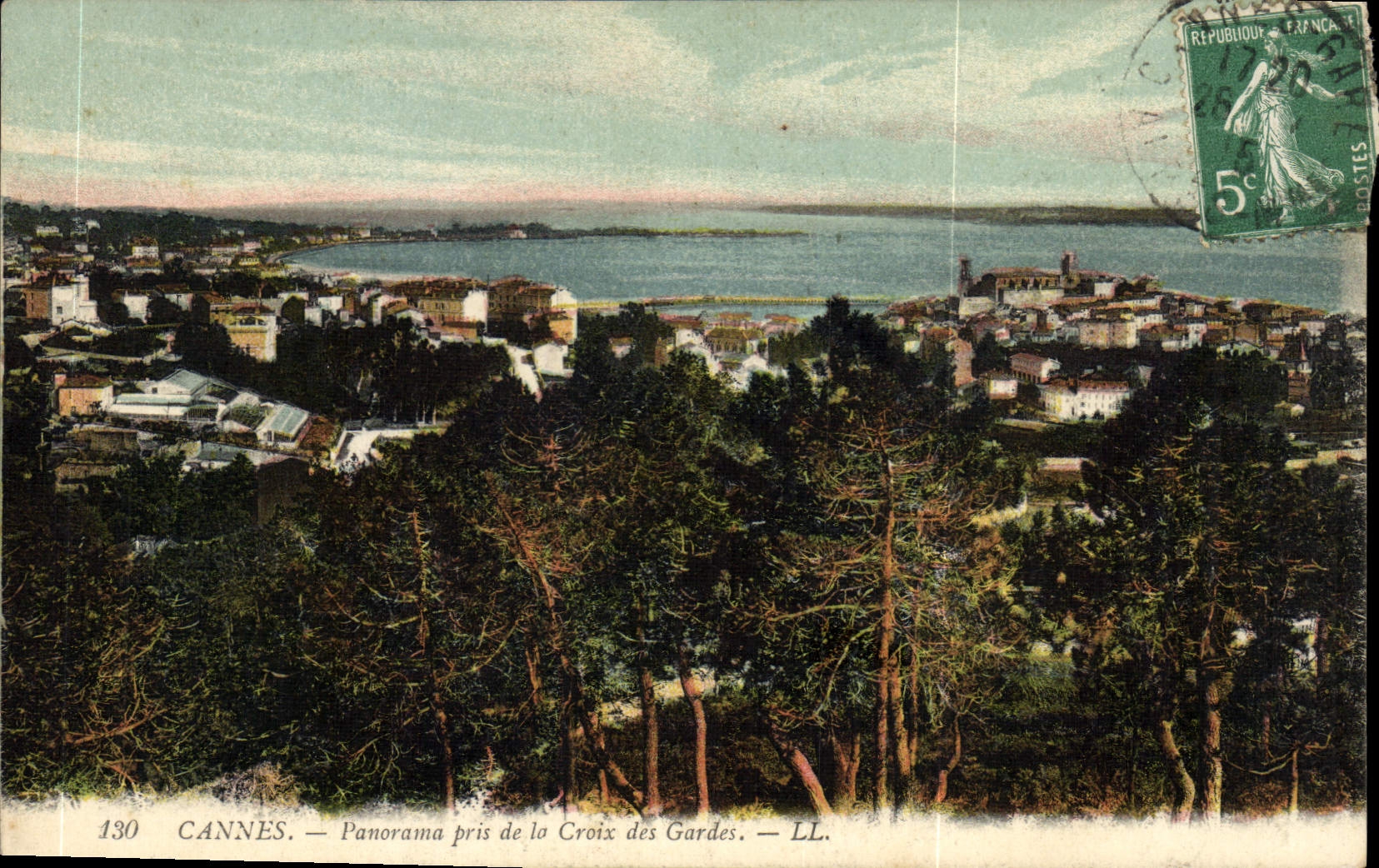CPA Cannes Panorama pris de la Croix des Gardes 