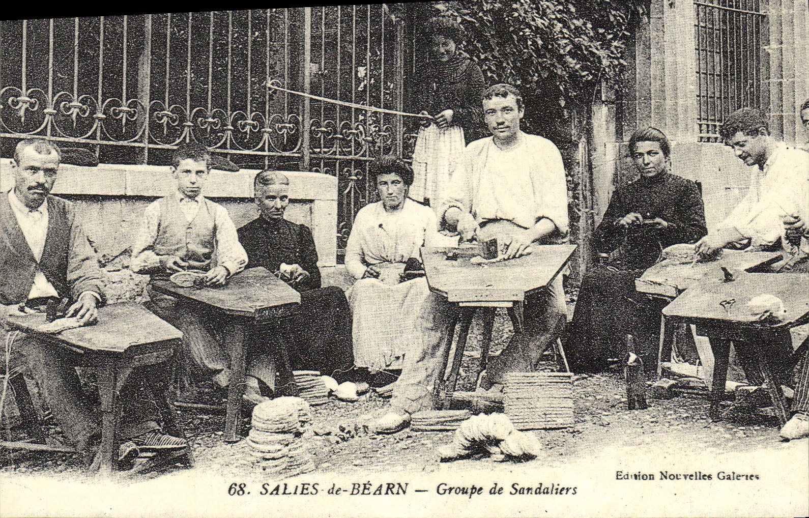 REPRO Salies de Bearn Groupe de Sandaliers