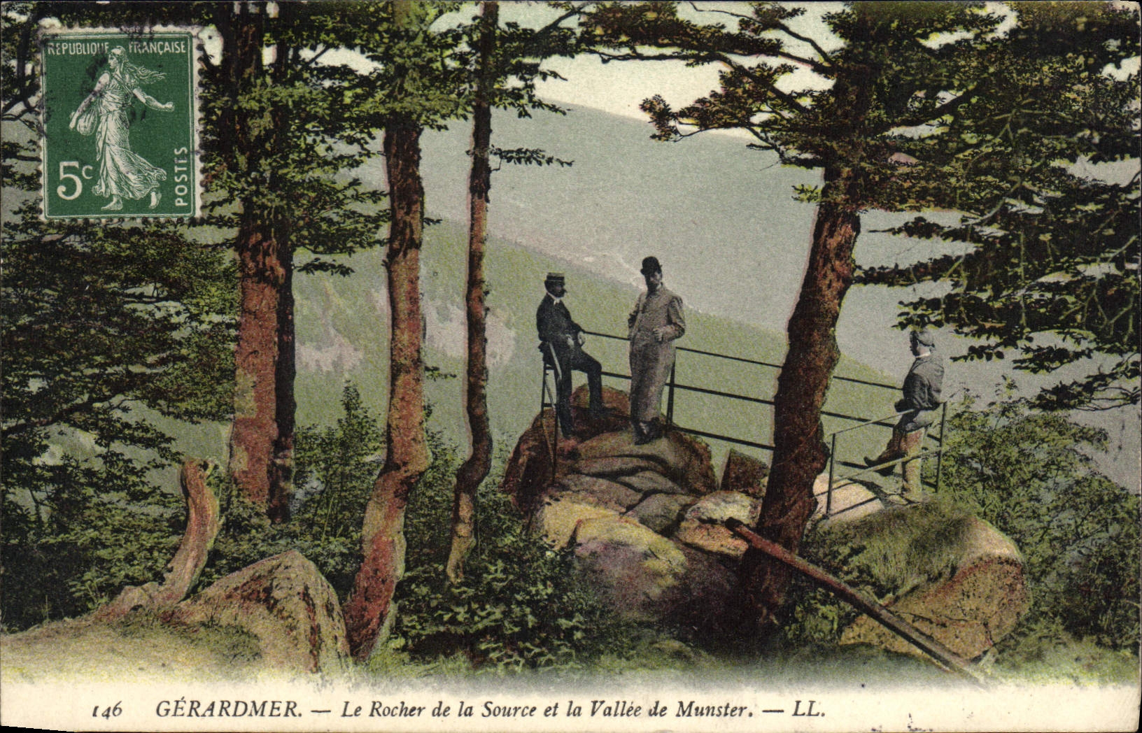 CPA Gerardmer Le Rocher de la Source et le Vallee de Munster