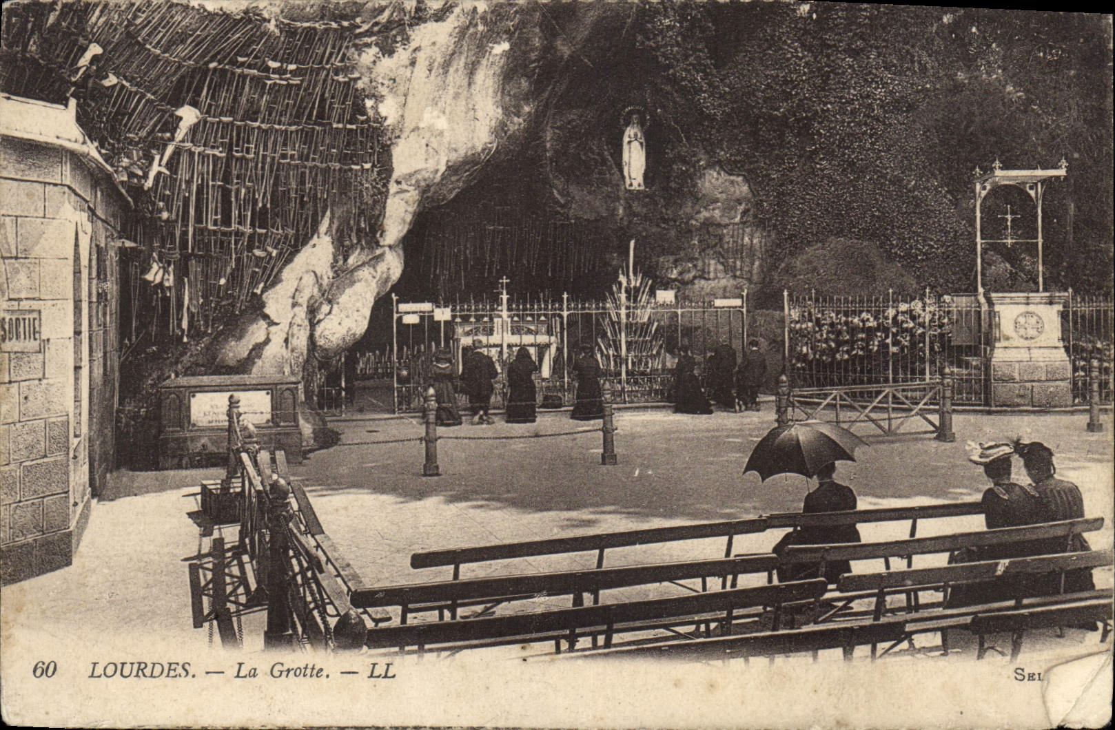 CPA Lourdes La Grotte 